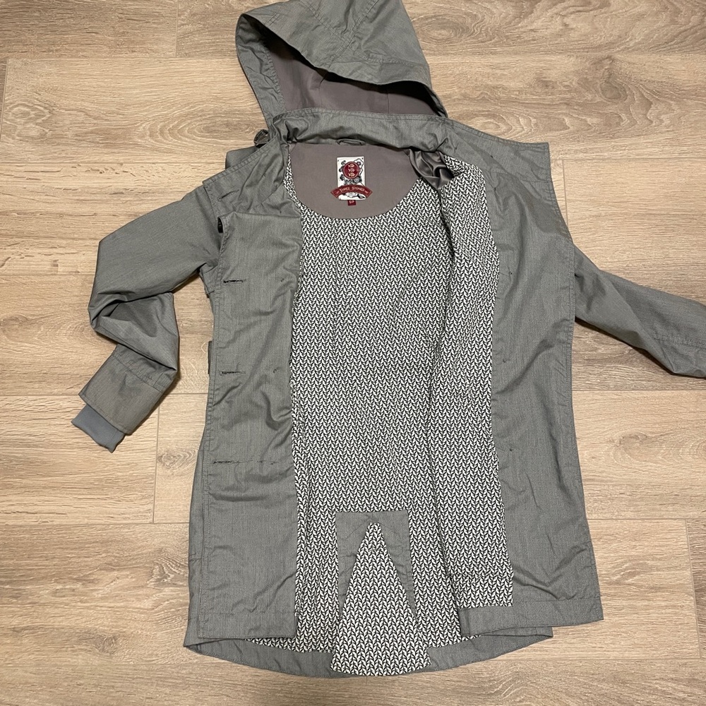 Three Stones Fall/Spring Coat - Picture 7 of 9